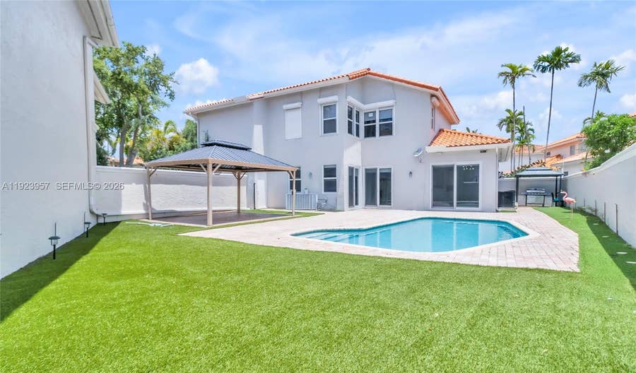 Property photo for 1547 Mariner Way, Hollywood, FL