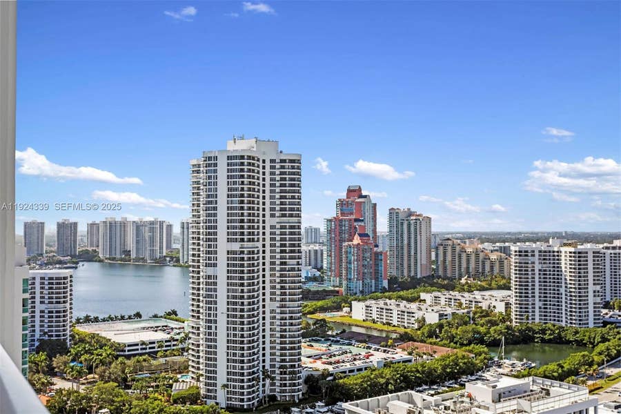 Property photo for 19500 Turnberry Way, #26-C, Aventura, FL