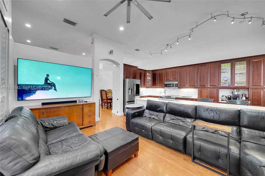 Property photo for 1135 Satinleaf Street, Hollywood, FL