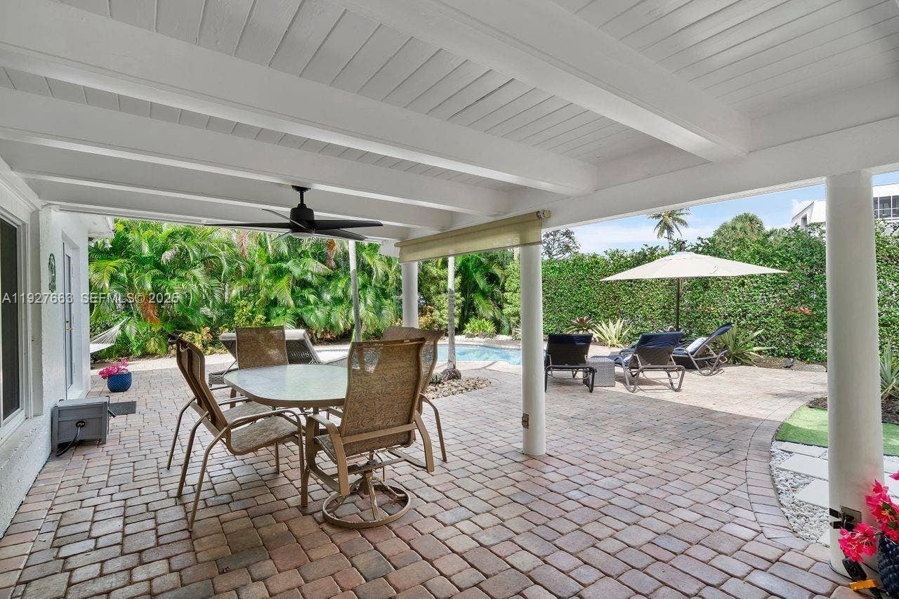 2837 NE 17th Avenue, Wilton Manors, FL 33334 Photo 13