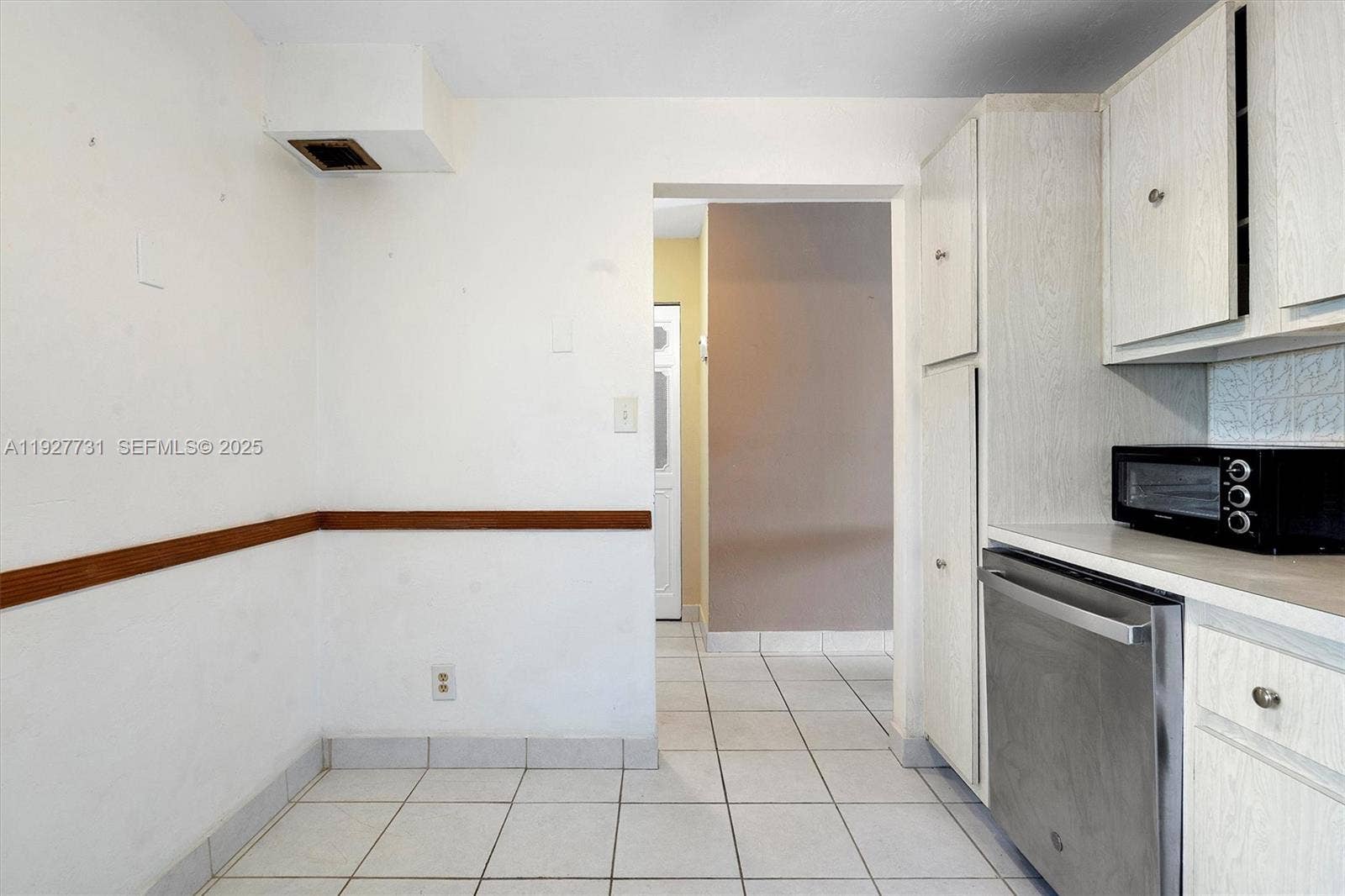 324 SE 10th Street, #203, Dania Beach, FL 33004 Photo 17