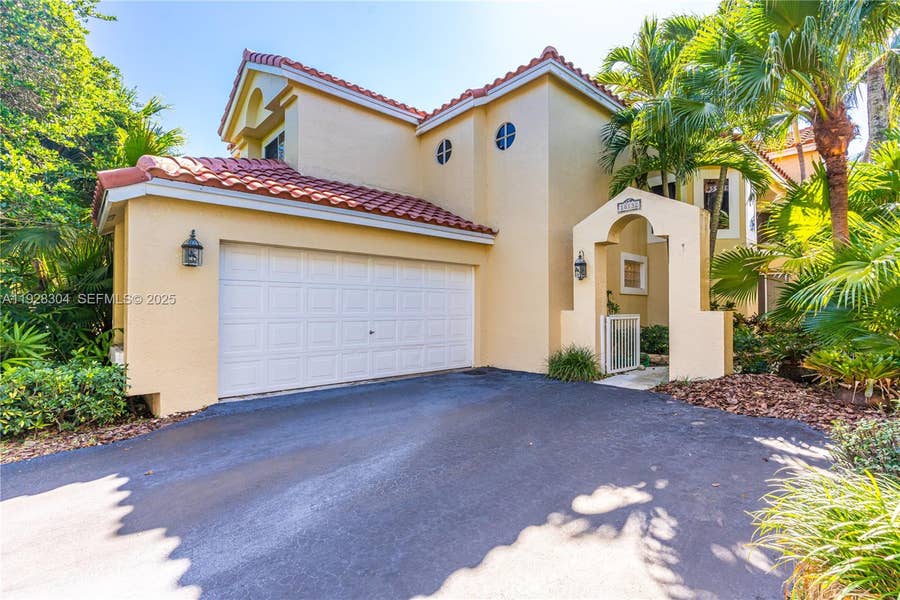 Property photo for 10132 NW 4th Street, Plantation, FL