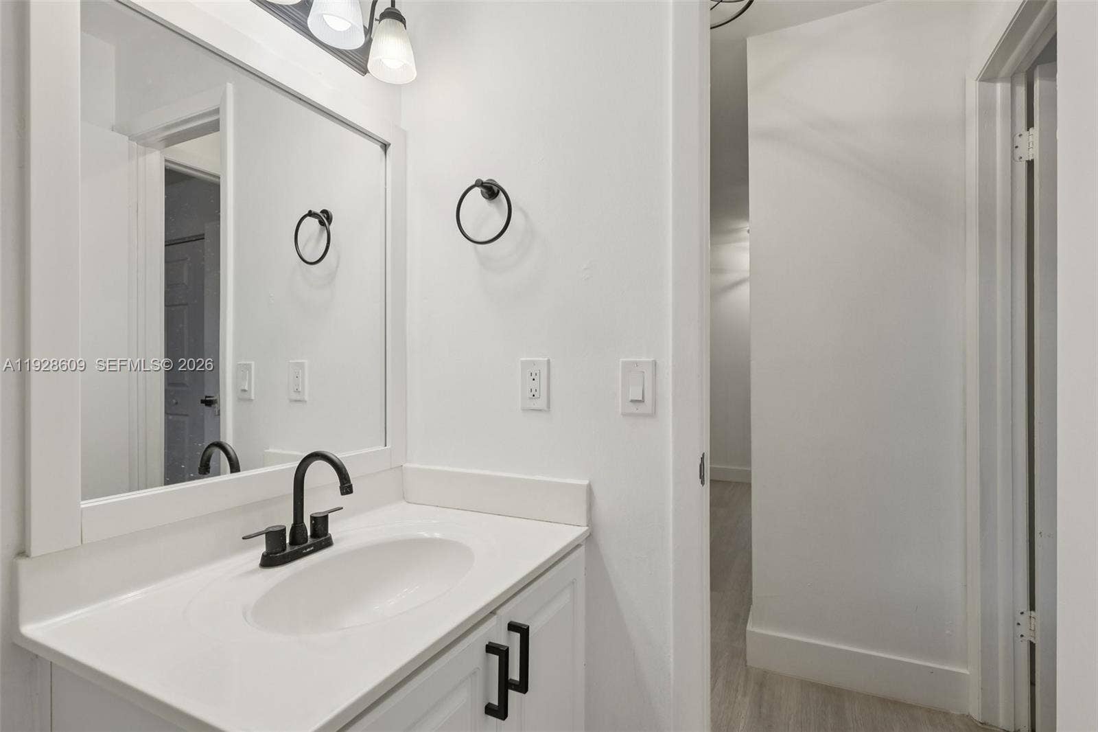 30 Chestnut Circle, Cooper City, FL 33026 Photo 22
