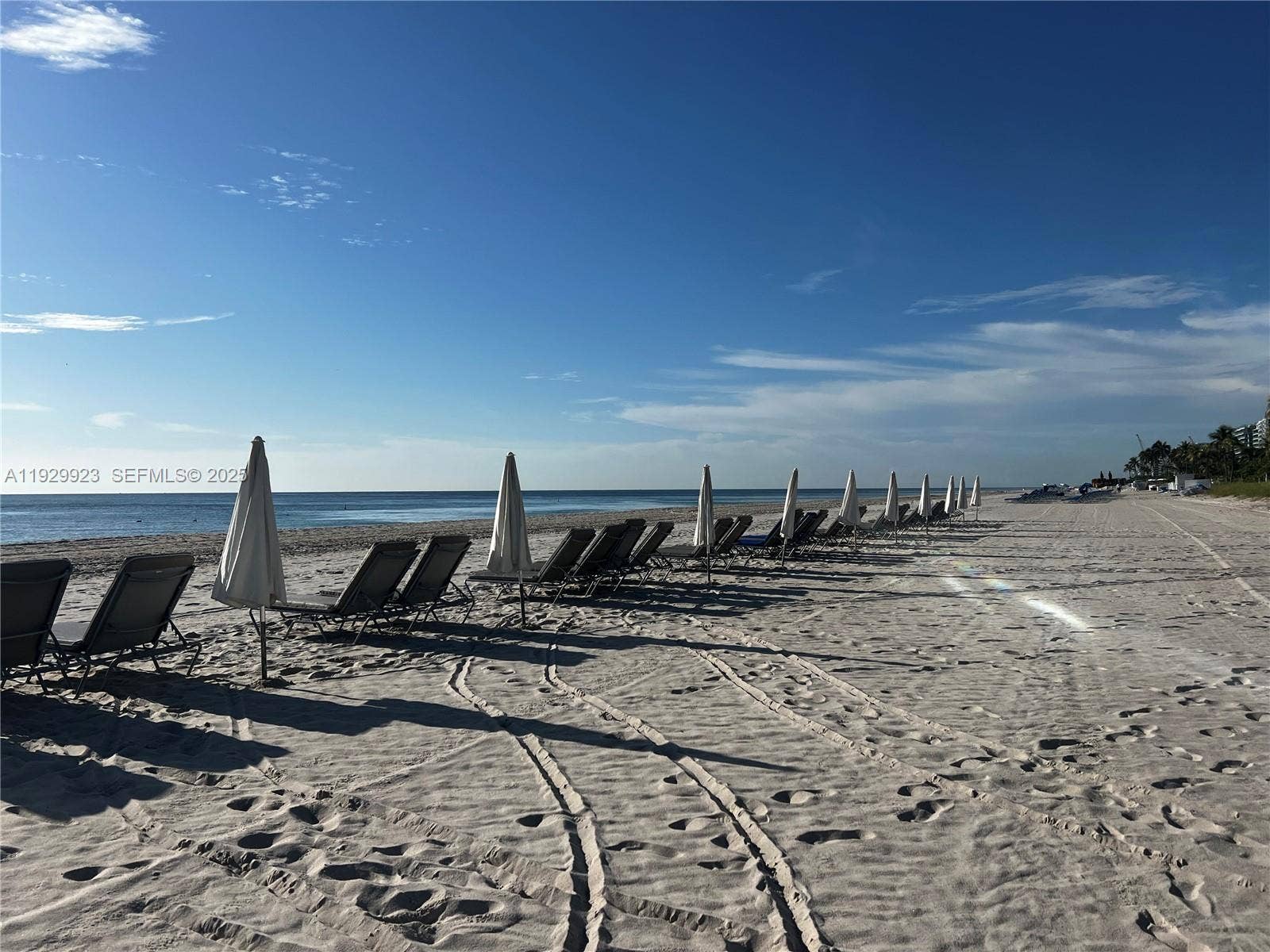 9801 Collins Avenue, #8N Ocean Views, Bal Harbour, FL 33154 Balmoral Beach at 8 am ready to enjoy