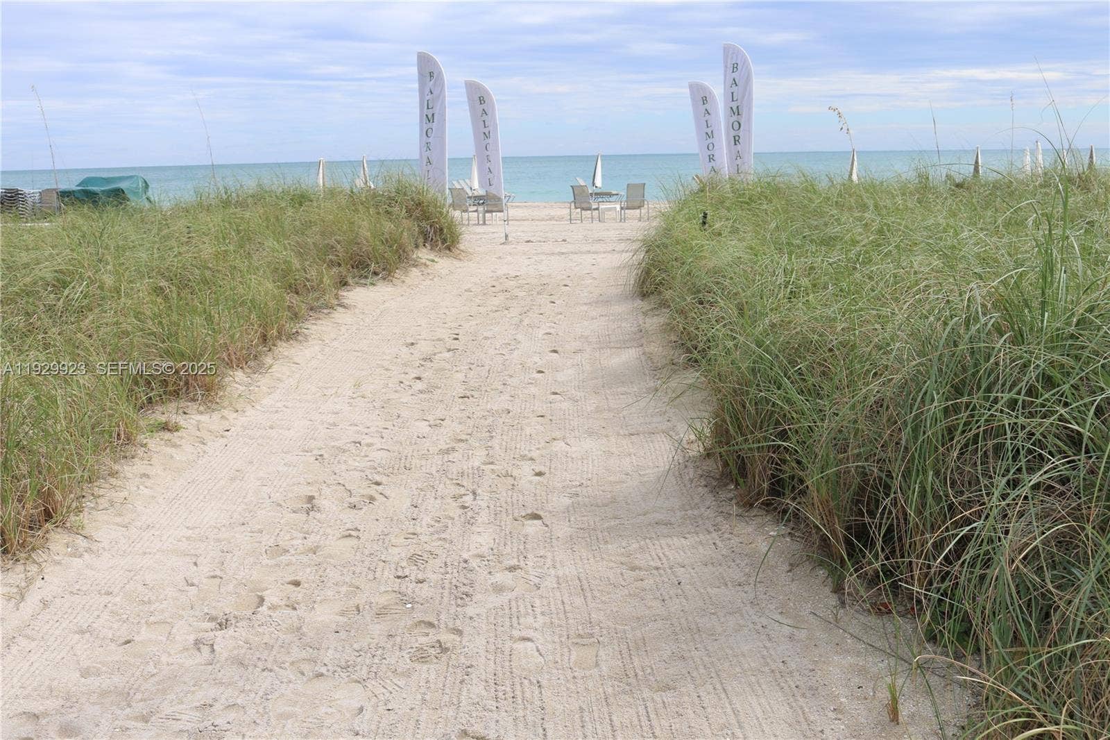 9801 Collins Avenue, #8N Ocean Views, Bal Harbour, FL 33154 Balmoral Beach entrance