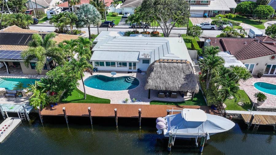 Property photo for 2448 SE 9th Street, Pompano Beach, FL