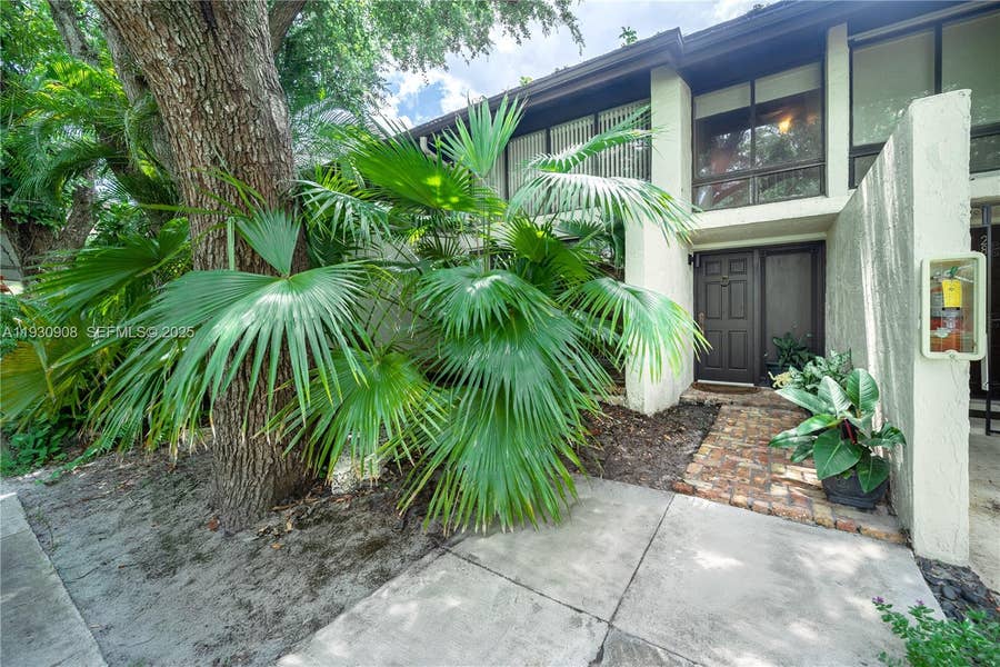Property photo for 19212 NE 25th Avenue, #283D, Miami, FL