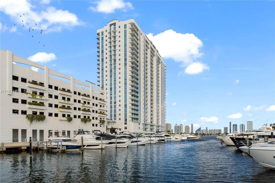 Property photo for 17301 Biscayne Boulevard, #PH-5, North Miami Beach, FL