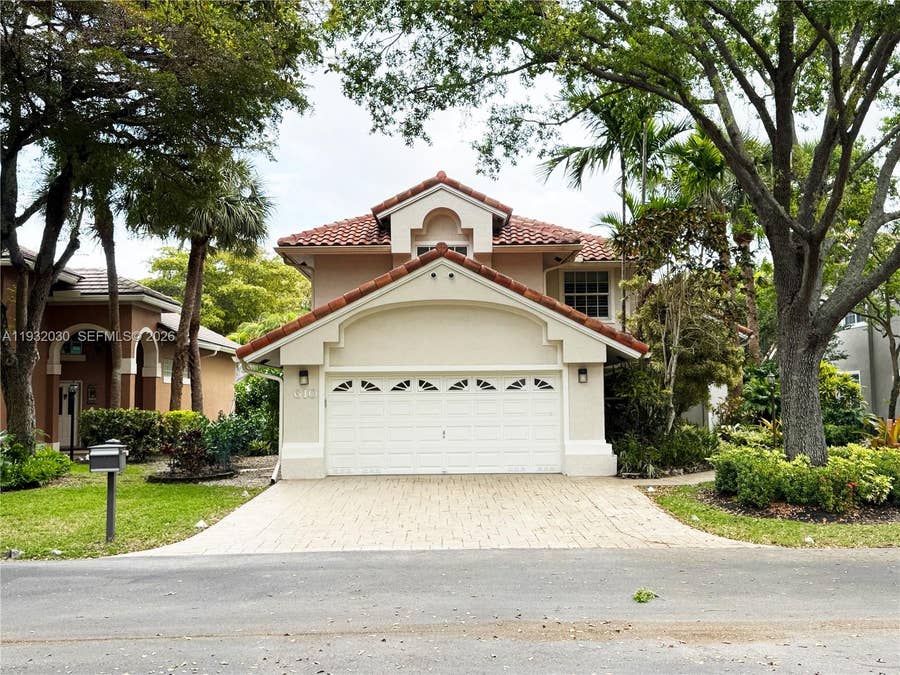 Property photo for 610 Misty Oaks Lane, Pompano Beach, FL