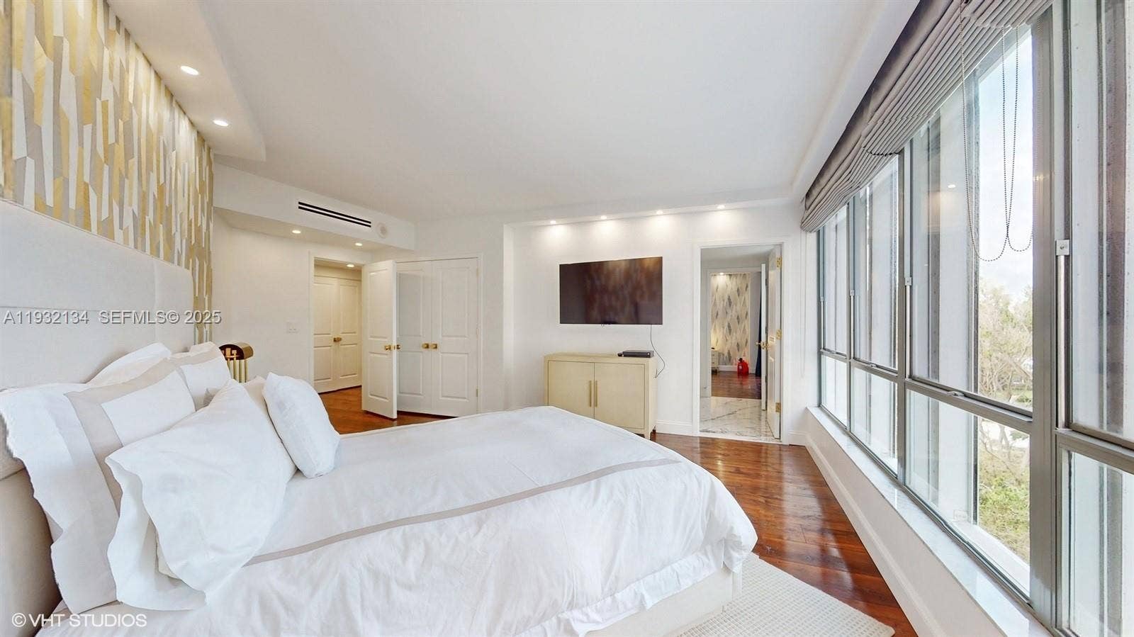 10155 Collins Avenue, #410, Bal Harbour, FL 33154 Photo 24