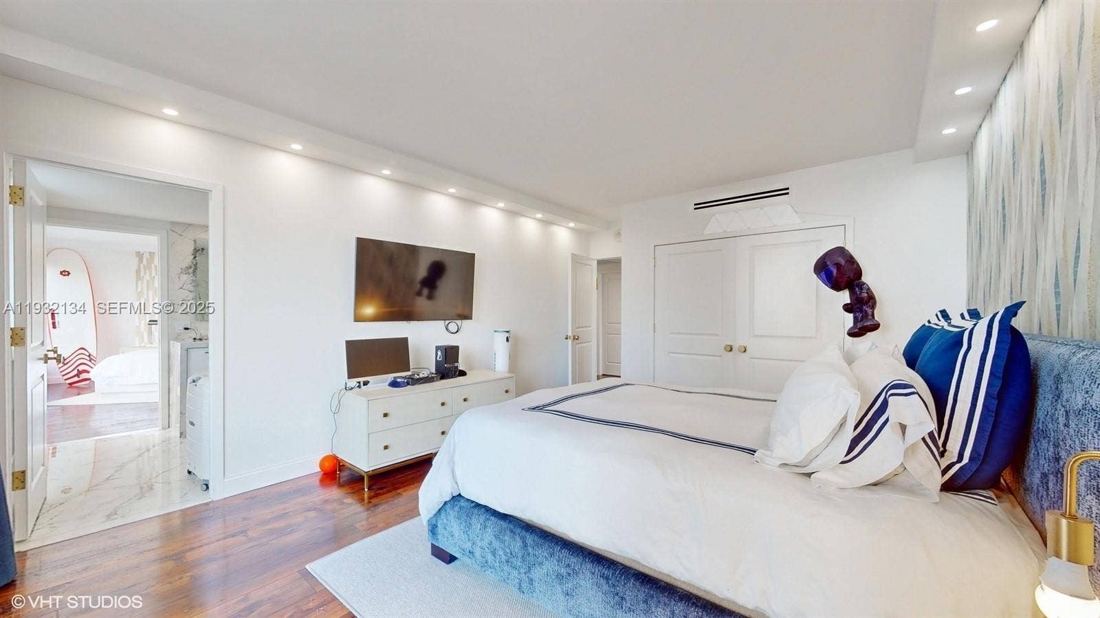 10155 Collins Avenue, #410, Bal Harbour, FL 33154 Photo 29