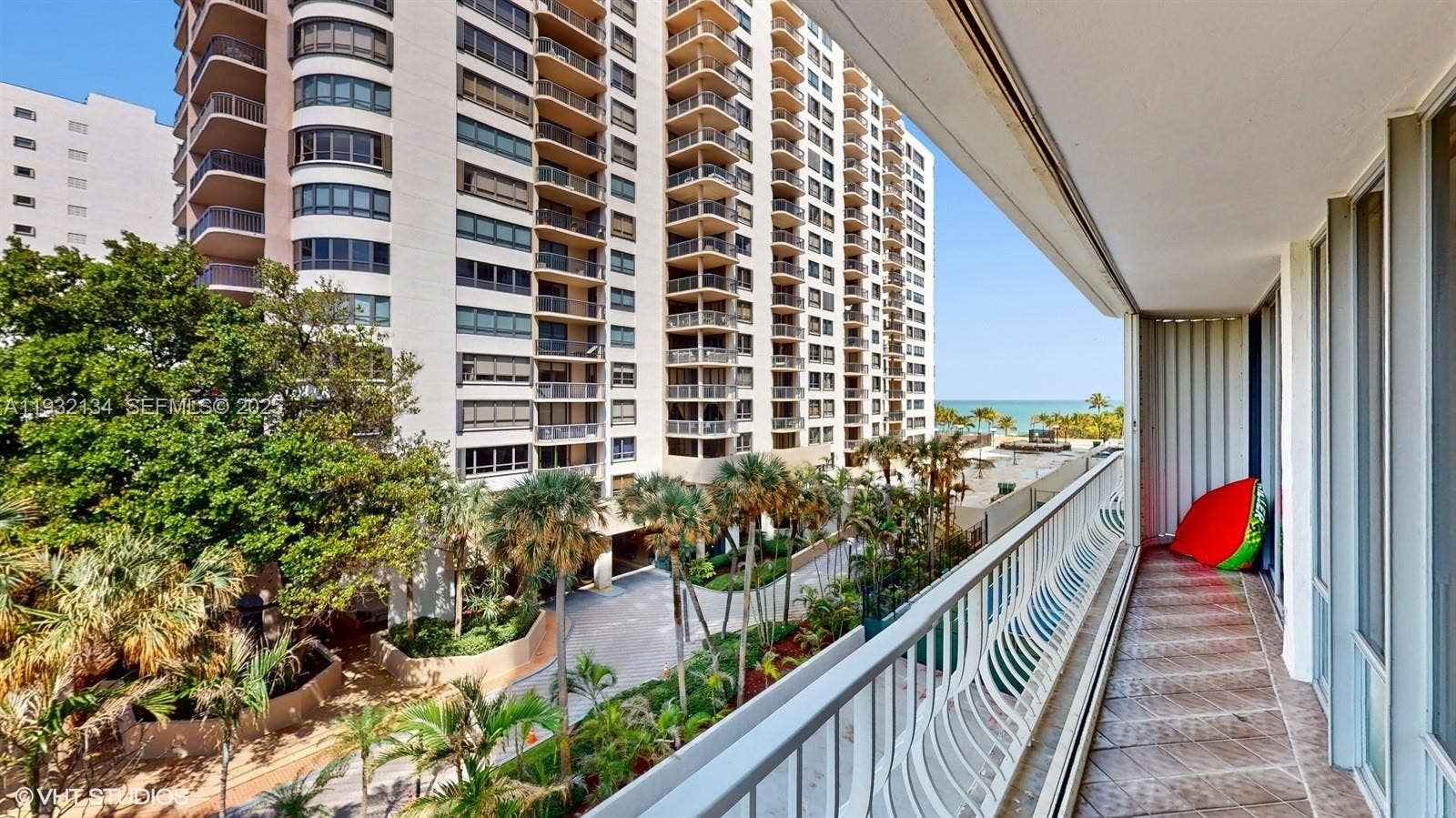 10155 Collins Avenue, #410, Bal Harbour, FL 33154 Photo 35