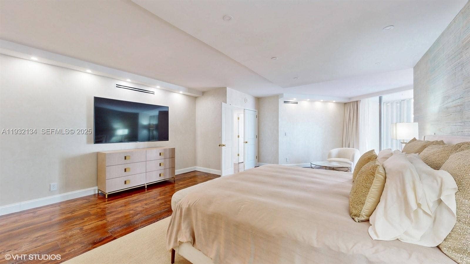 10155 Collins Avenue, #410, Bal Harbour, FL 33154 Photo 18
