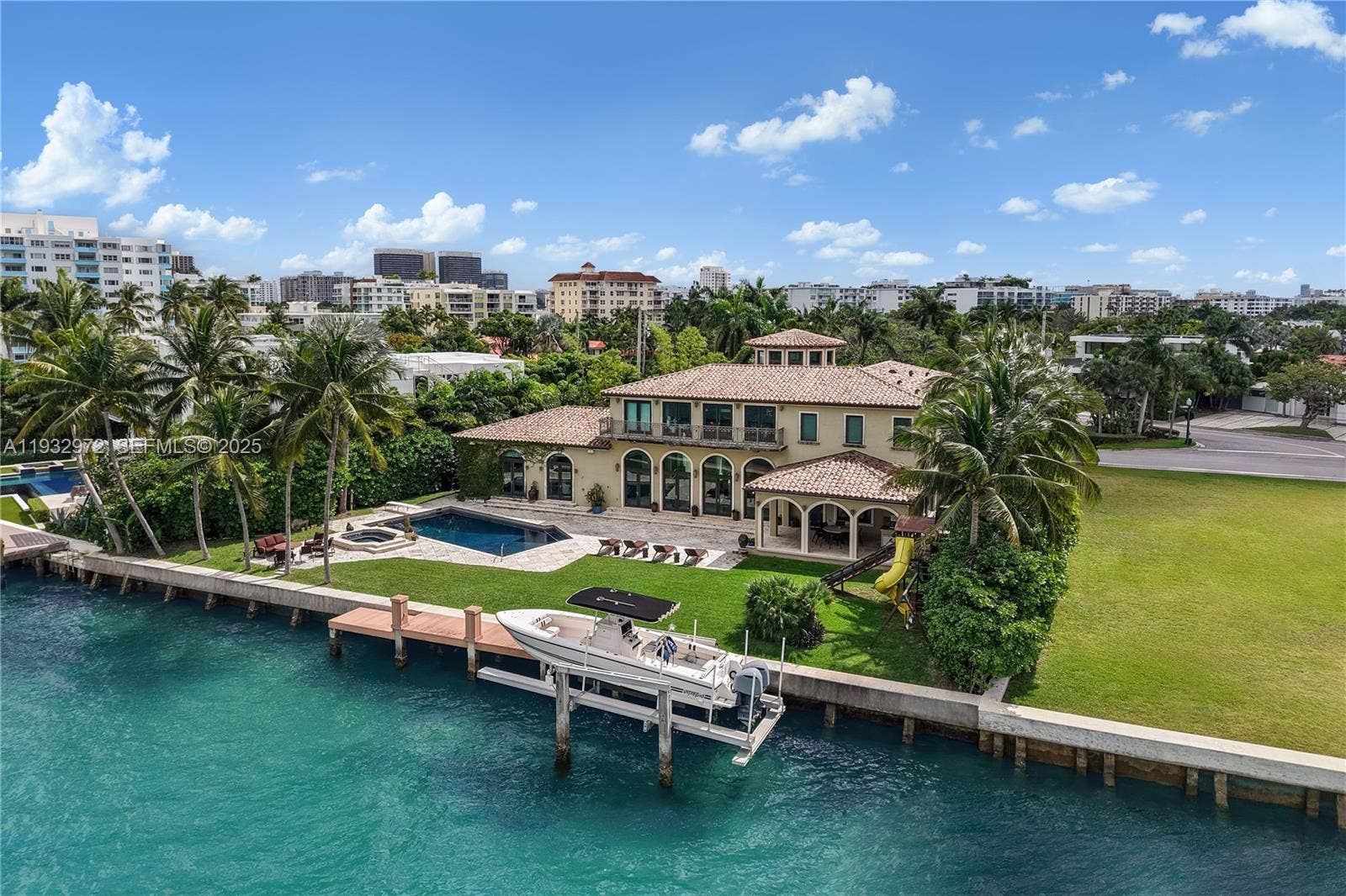 10330 W Broadview Drive, Bay Harbor Islands, FL 33154 Photo 31