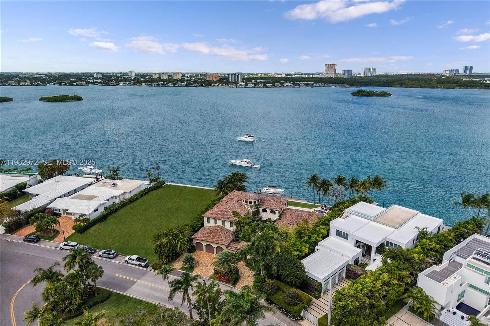 10330 W Broadview Drive, Bay Harbor Islands, FL 33154 Photo 33