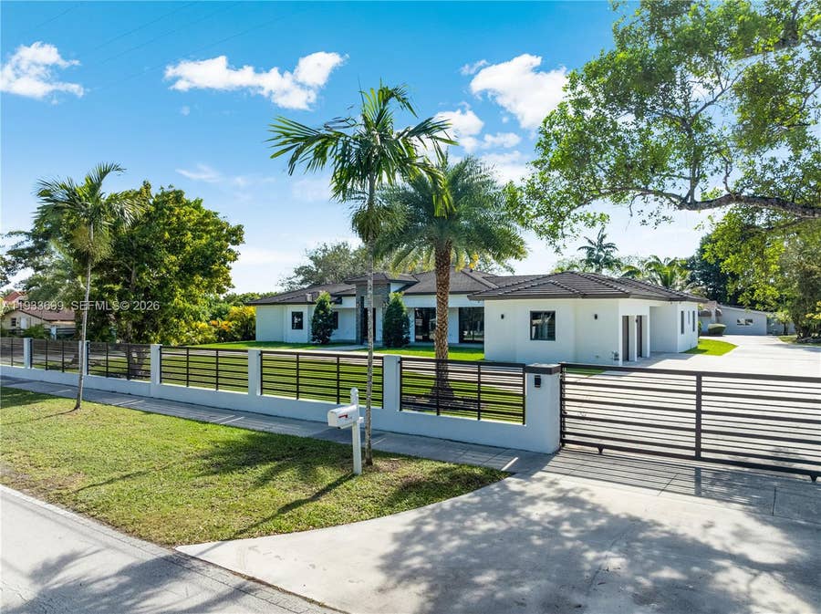 Property photo for 10398 SW 64th Street, Miami, FL