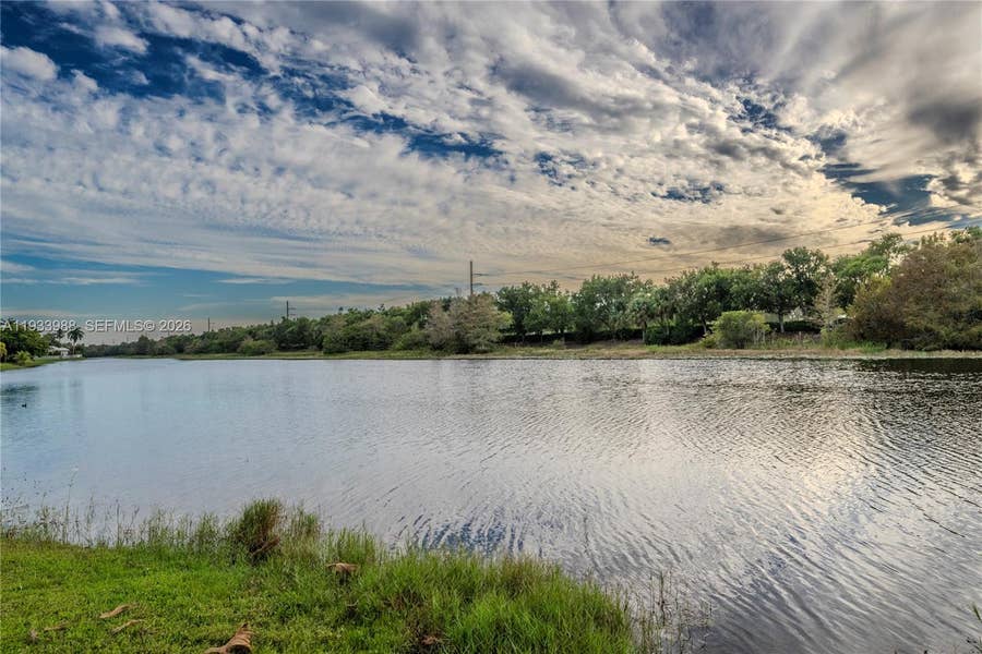 Property photo for 2893 Oakbrook Drive, Weston, FL