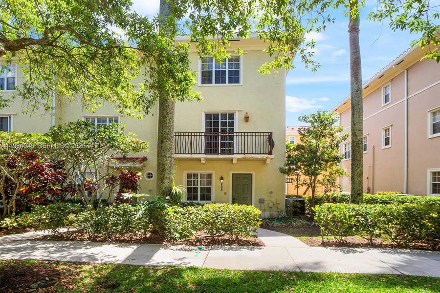 Property photo for 888 University Boulevard, Jupiter, FL