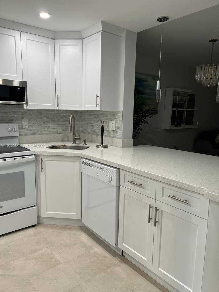 1541 S Ocean Boulevard, #225, Lauderdale-By-The-Sea, Lauderdale By The Sea, FL 33062 Photo 12