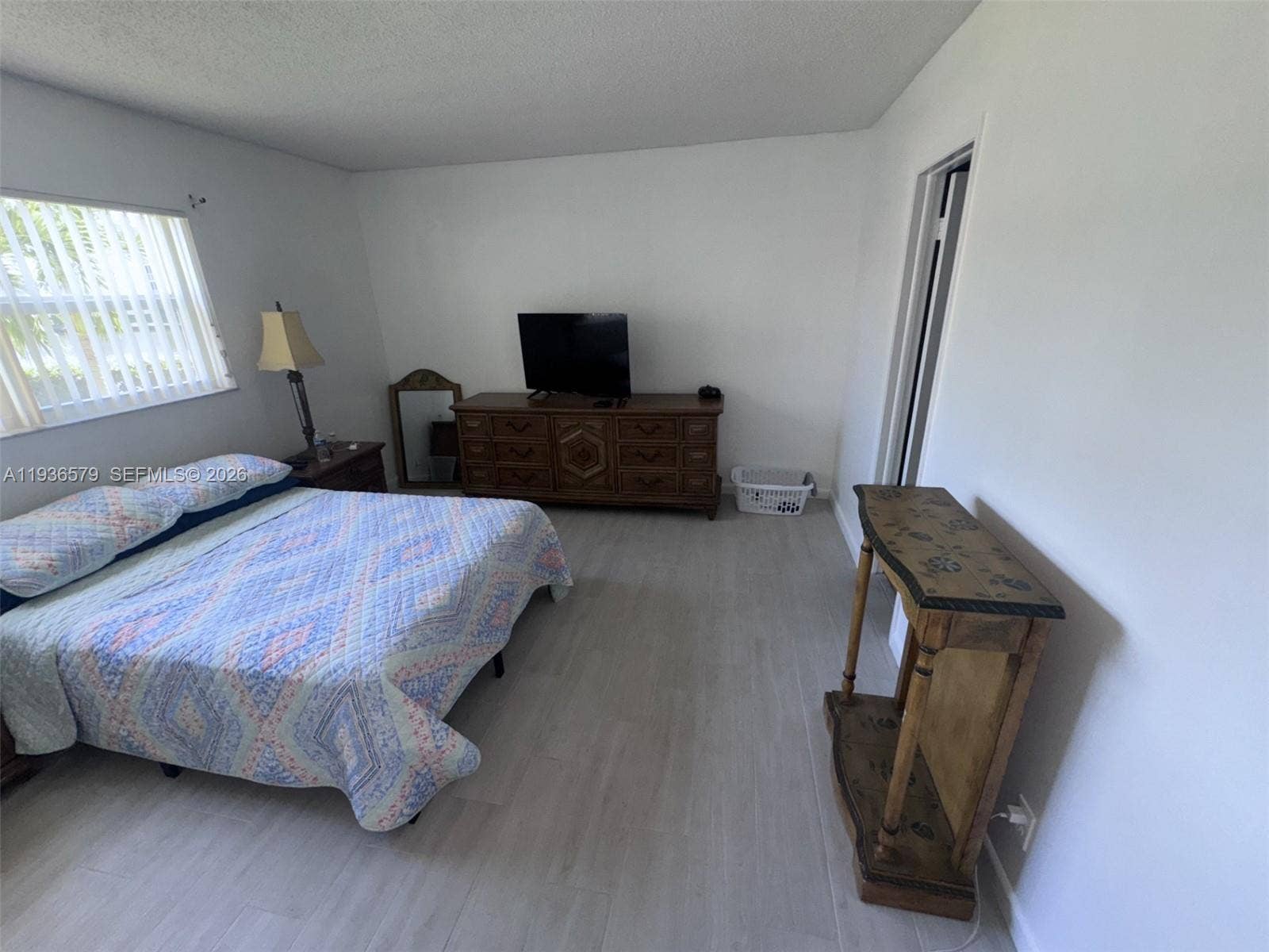1025 SE 3rd Avenue, #102, Dania Beach, FL 33004 Master bedroom