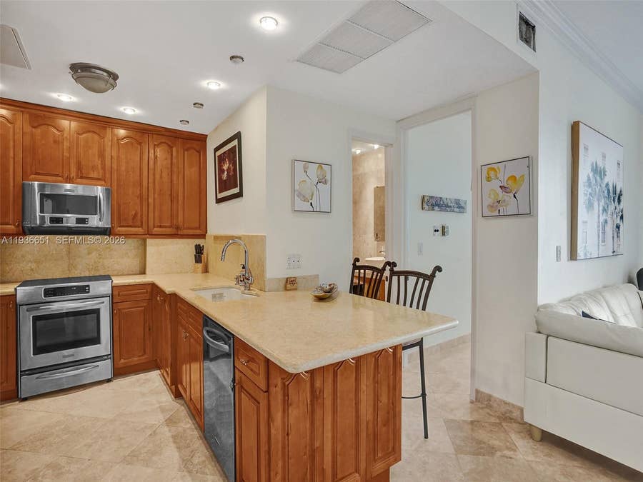 Property photo for 3180 S Ocean Drive, #1709, Hallandale Beach, FL