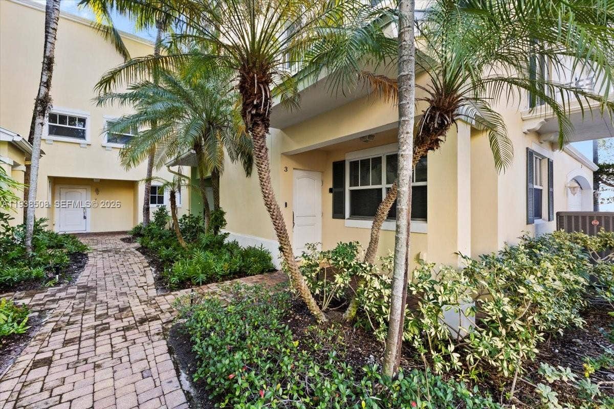 630 SE 15th Street, #3, Fort Lauderdale, FL 33316 Photo 5