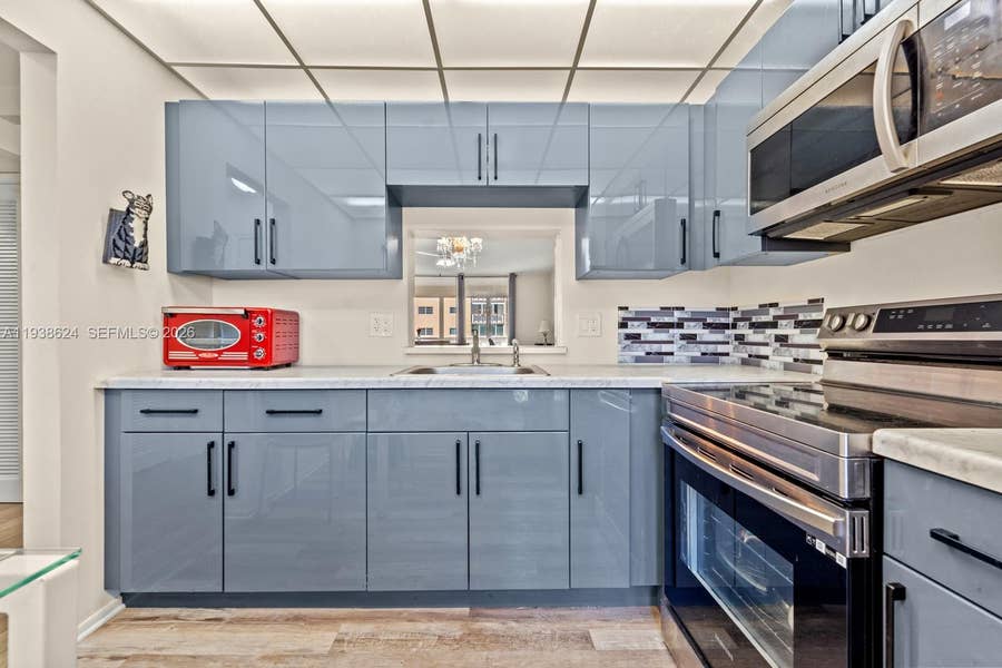 Property photo for 421 NE 14th Avenue, #405, Hallandale Beach, FL