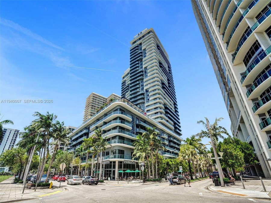 Property photo for 121 NE 34th Street, #1904, Miami, FL