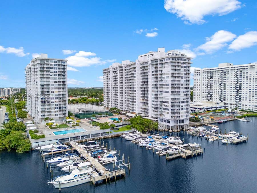 Property photo for 18041 Biscayne Blvd *boat Slip &, #1605, Aventura, FL