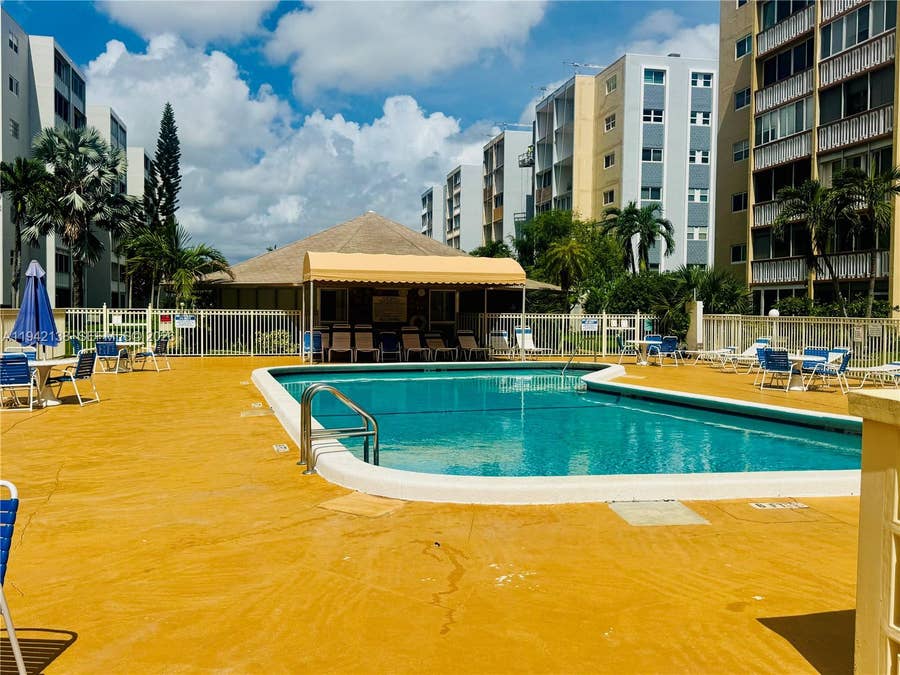 Property photo for 420 NE 12th Avenue, #502, Hallandale Beach, FL