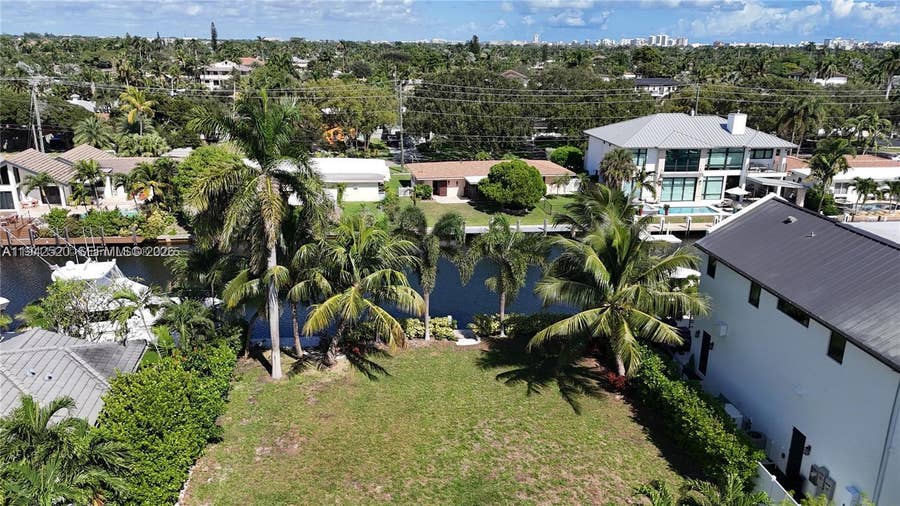 Property photo for 2511 NE 48th Court, Lighthouse Point, FL