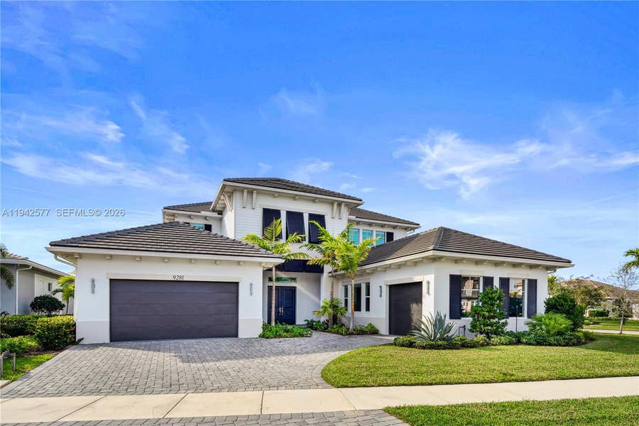 Property photo for 9281 Coral Isles Circle, Palm Beach Gardens, FL