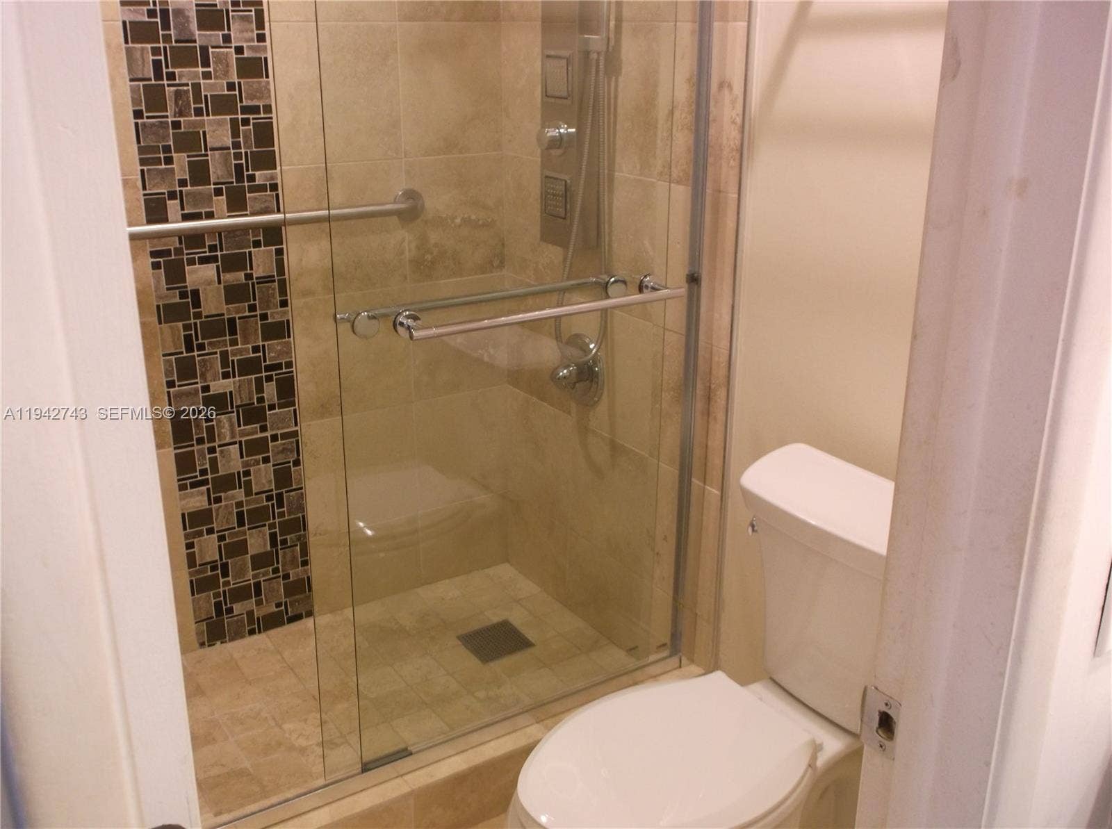 805 Cypress Boulevard, #504, Pompano Beach, FL 33069 Master bath en suite