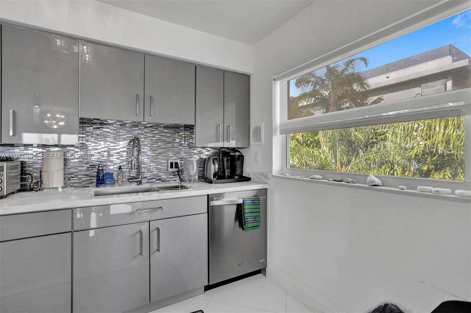 286 Bal Bay Drive, #3A, Bal Harbour, Bal Harbour, FL 33154 With window daylight