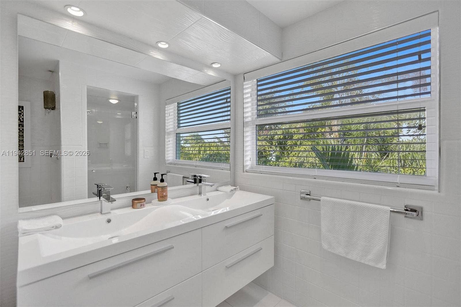 286 Bal Bay Drive, #3A, Bal Harbour, Bal Harbour, FL 33154 2nd Bathroom