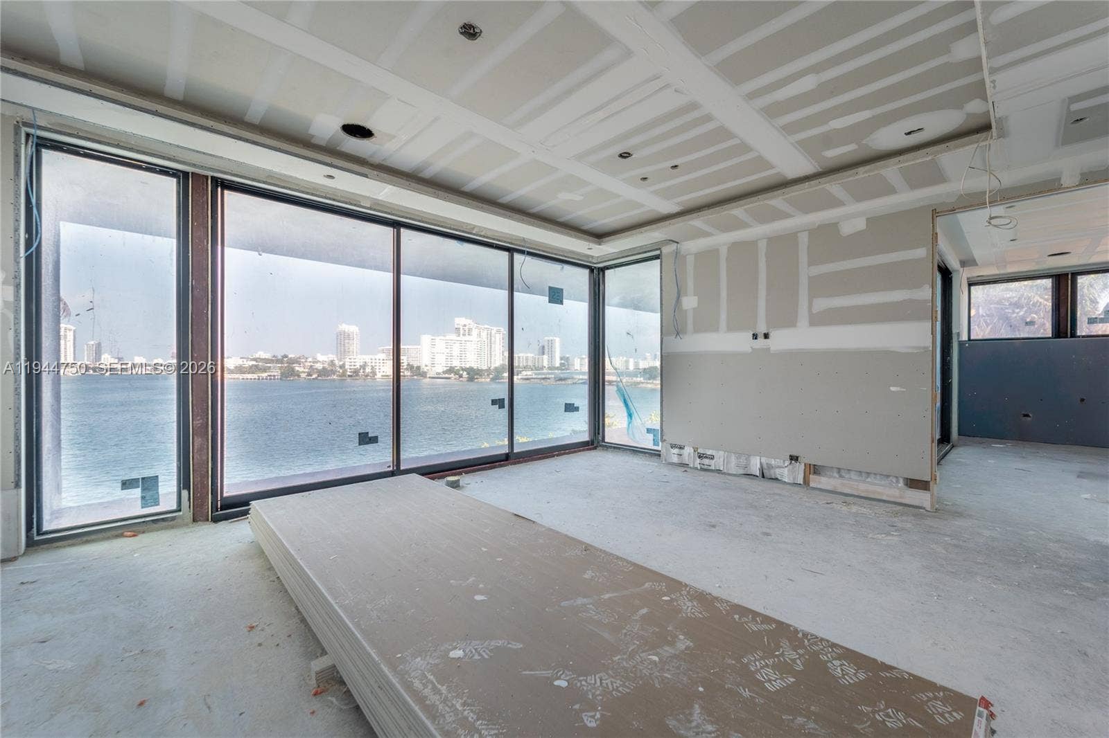 333 E Rivo Alto Drive, Miami Beach, FL 33139 Photo 18