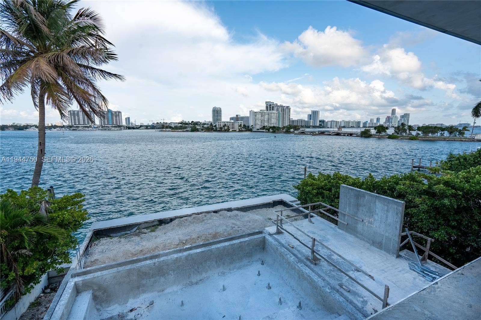 333 E Rivo Alto Drive, Miami Beach, FL 33139 Photo 8