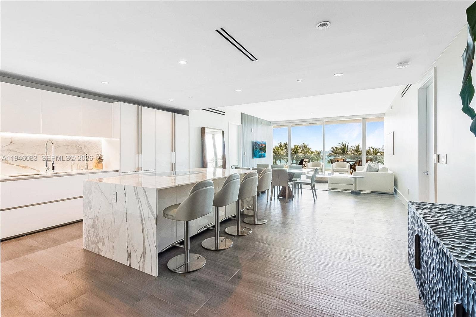 10203 Collins Avenue, #302, Bal Harbour, FL 33154 Photo 18