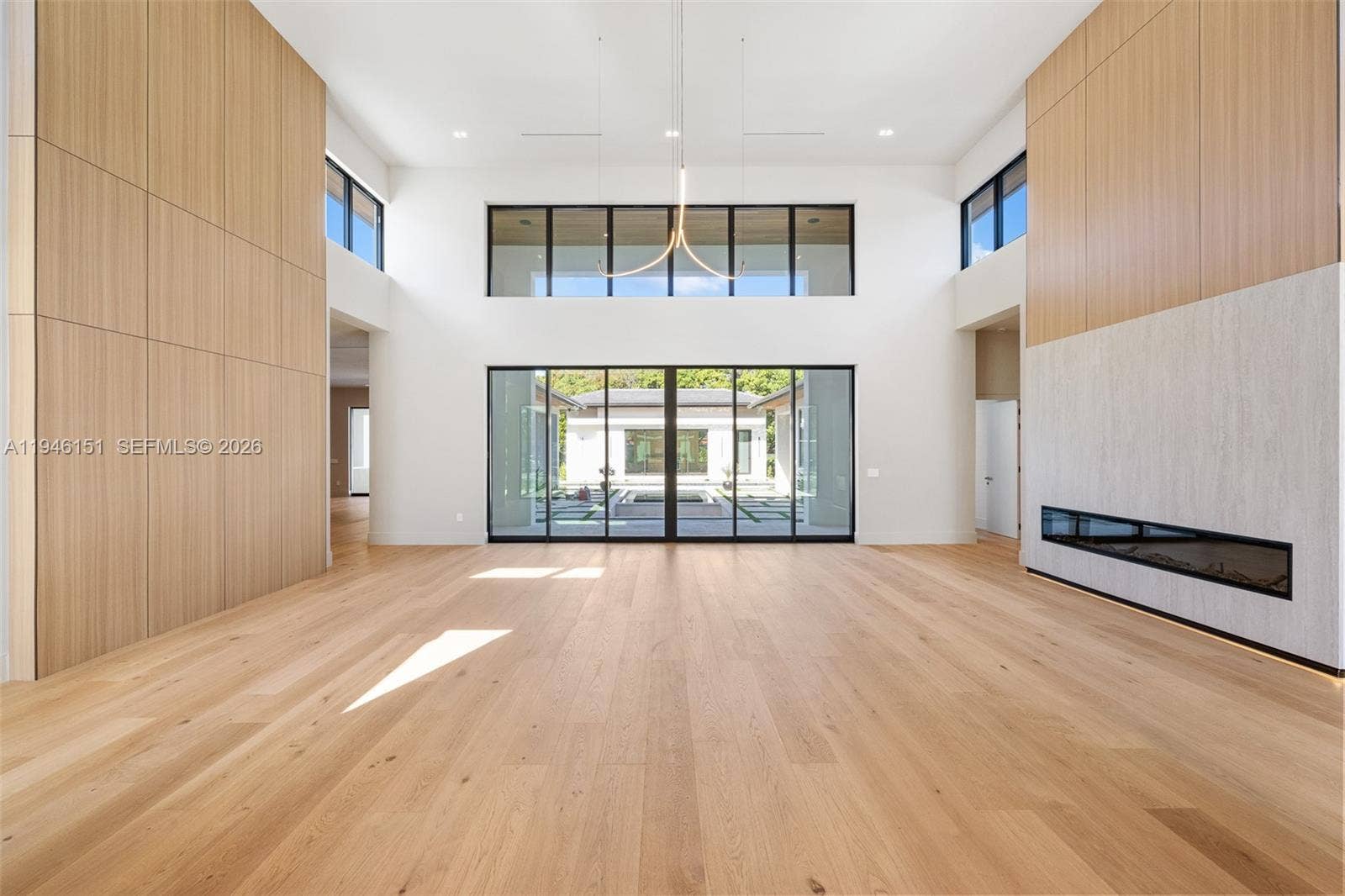 7725 SW 114th Street, Pinecrest, FL 33156 28 ft Foyer Ceilings