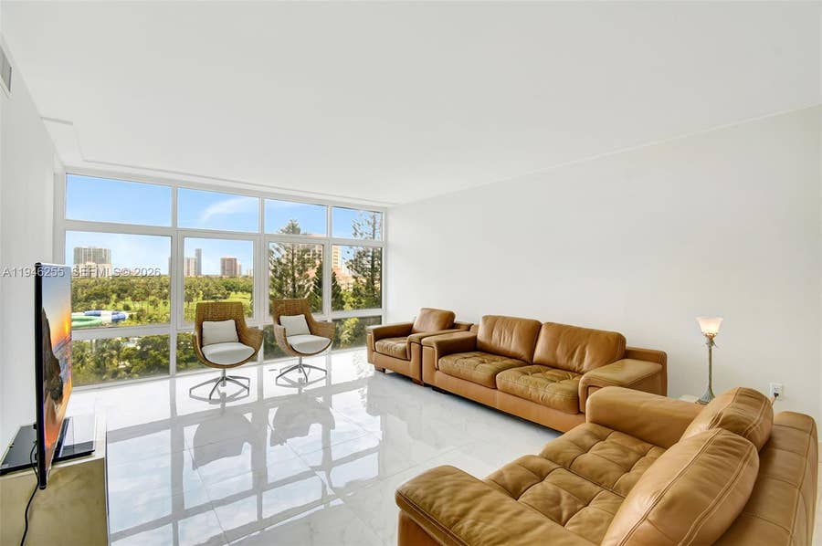 Property photo for 20100 W Country Club Drive, #1005, Aventura, FL