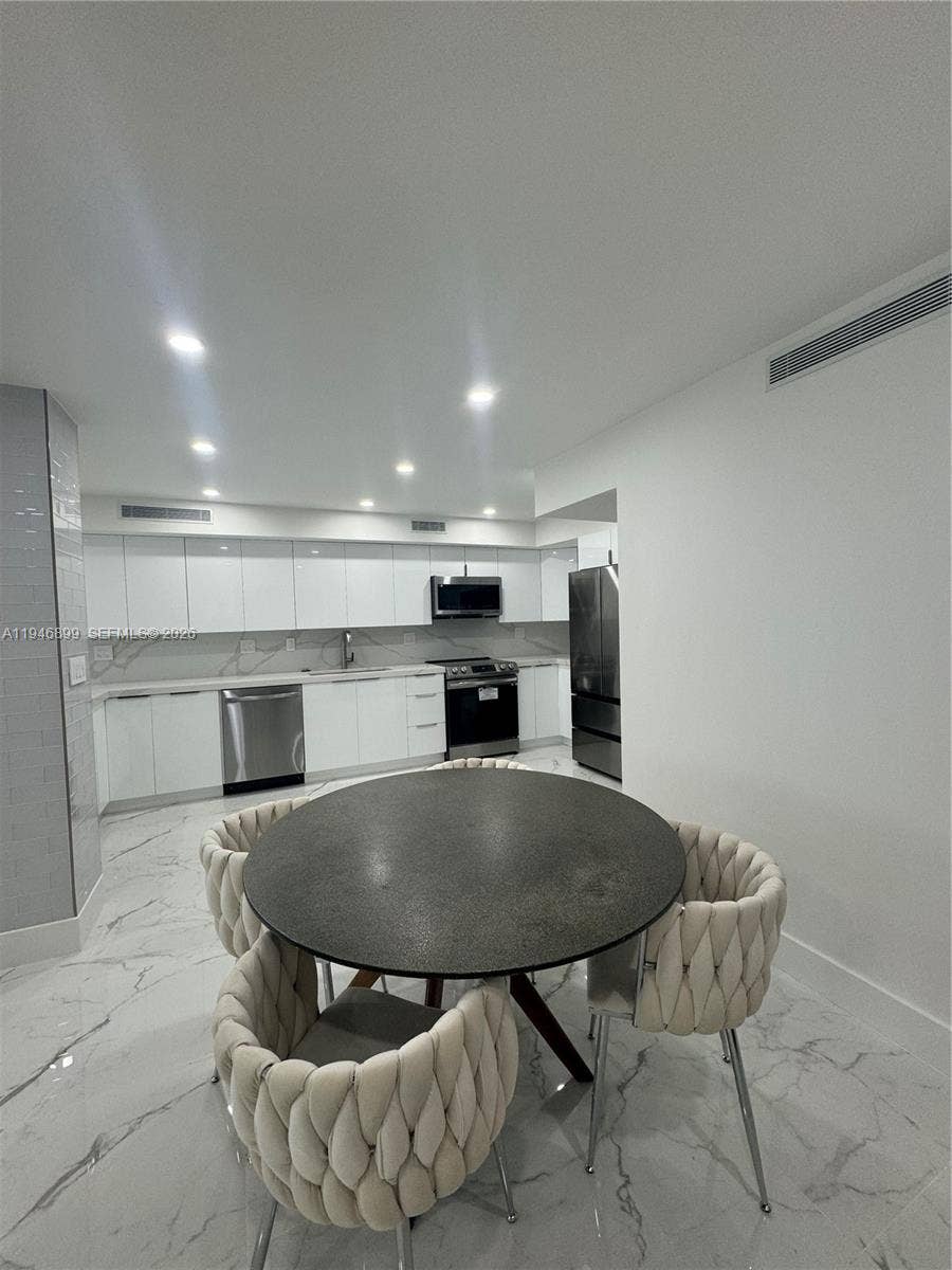 3430 Galt Ocean Drive, #908, Fort Lauderdale, FL 33308 Photo 6