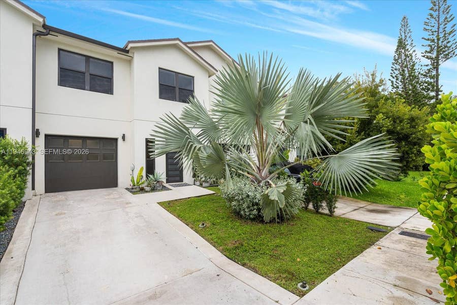 Property photo for 806 SW 29th Street, #806, Fort Lauderdale, FL