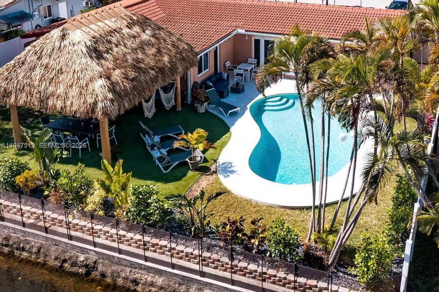 Property photo for 4420 NE 15th Avenue, Oakland Park, FL