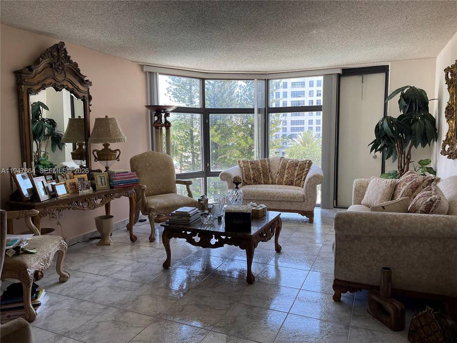 Property photo for 20100 W Country Club Drive, #507, Aventura, FL