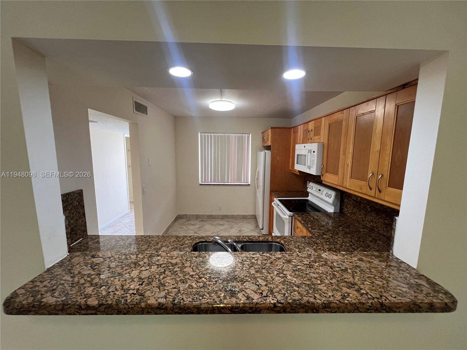 379 Lakeview Drive, #205, Weston, FL 33326 Photo 4