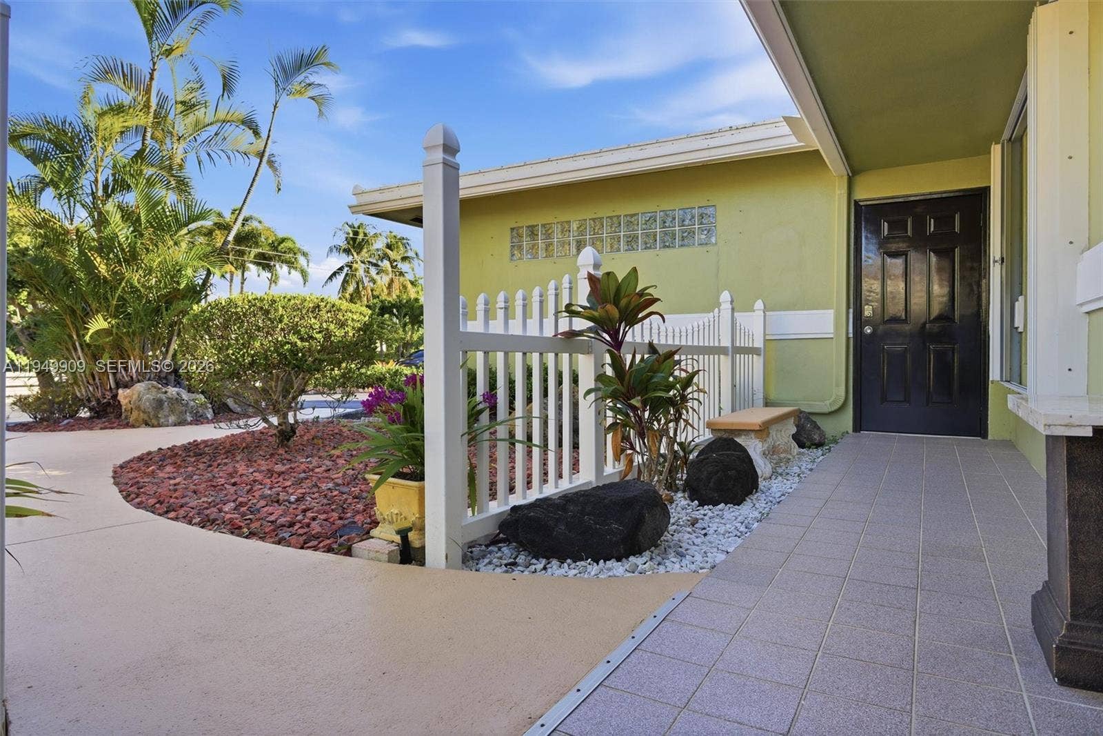 2213 NE 16th Avenue, Wilton Manors, FL 33305 Photo 3