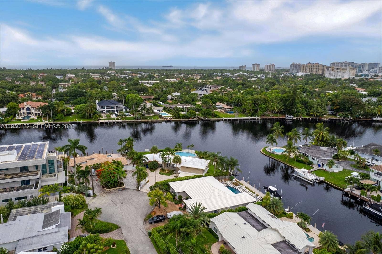 2130 NE 15th Street, Fort Lauderdale, FL 33304 Photo 4