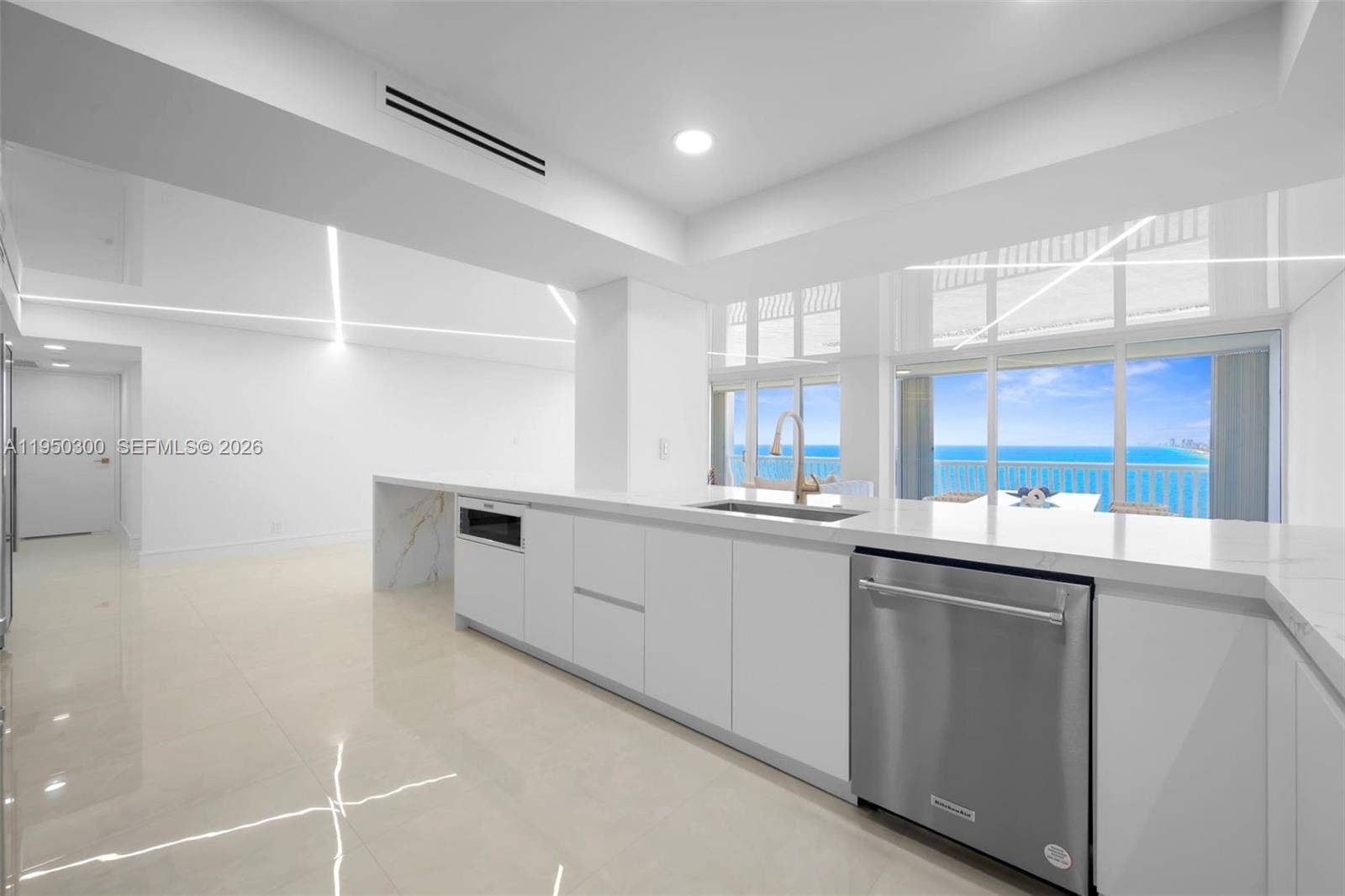 2200 S Ocean Lane, #2204, Fort Lauderdale, FL 33316 Photo 9
