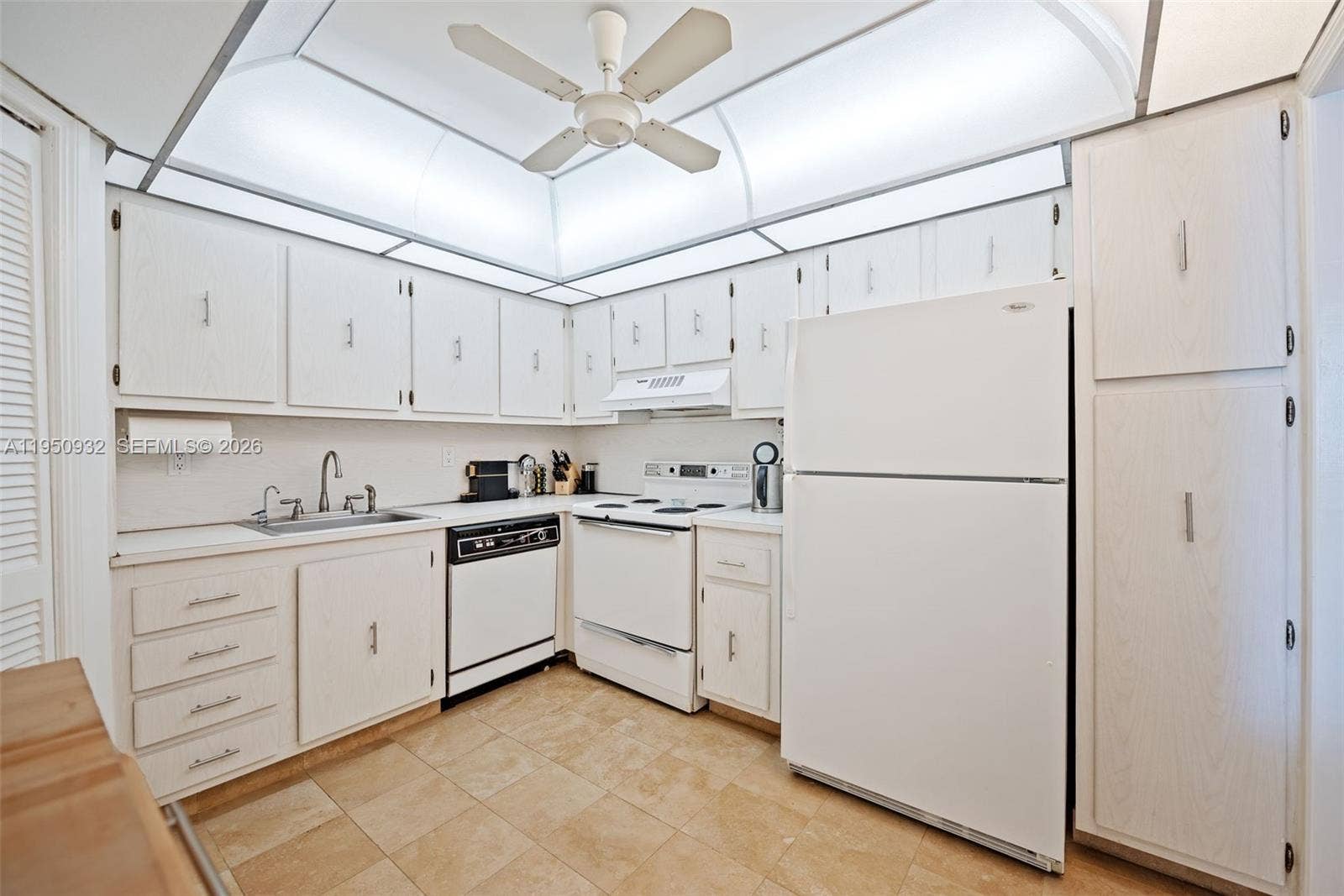 9273 Collins Avenue, #1102, Surfside, FL 33154 Photo 14