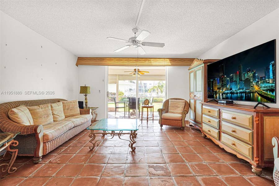 Property photo for 314 SE 10th Street, #103, Dania Beach, FL